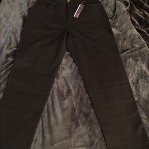 Gloria Vanderbilt AMANDA Jean. Size 16.